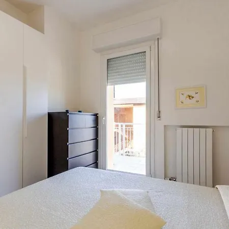R 15 Ristrutturato Con Terrazzo Апартаменты *